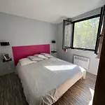 La Cerise Qui Rit La Cresse