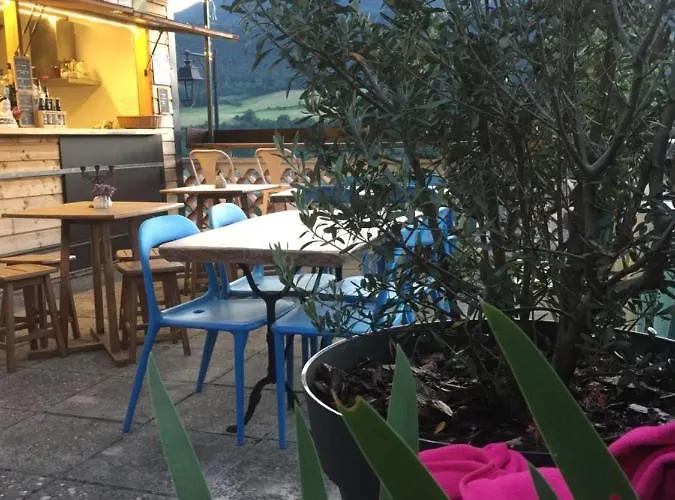 La Cerise Qui Rit La Cresse