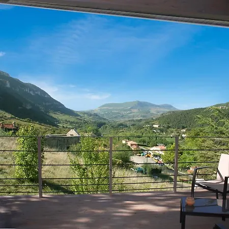 La Cerise Qui Rit La Cresse