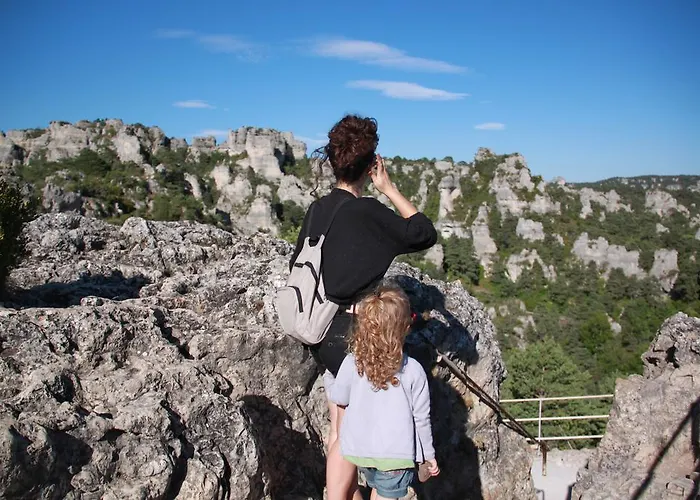 La Cerise Qui Rit Nyaraló *